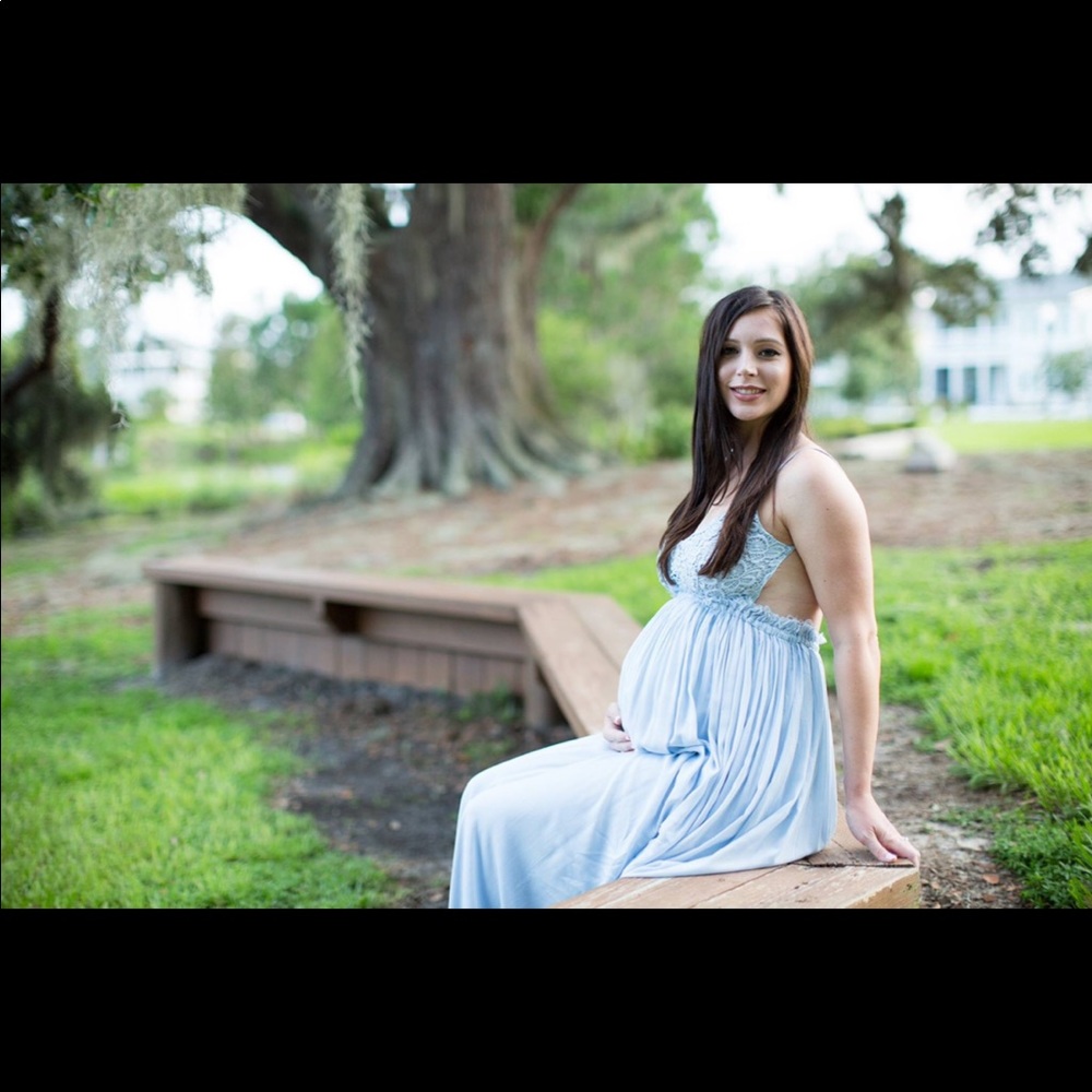 Maxi dress with low back, works also for maternity